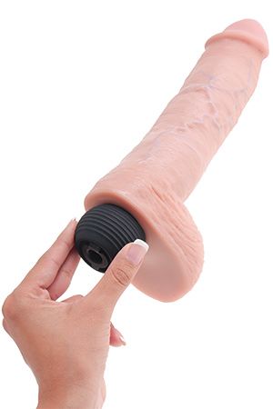 ������������� 8" Squirting Cock with Balls � �����