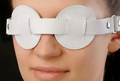 Белая маска-очки